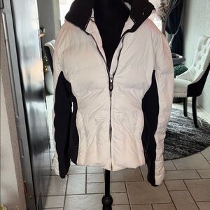 Obermeyer Women's Black and White Puffer Jacket